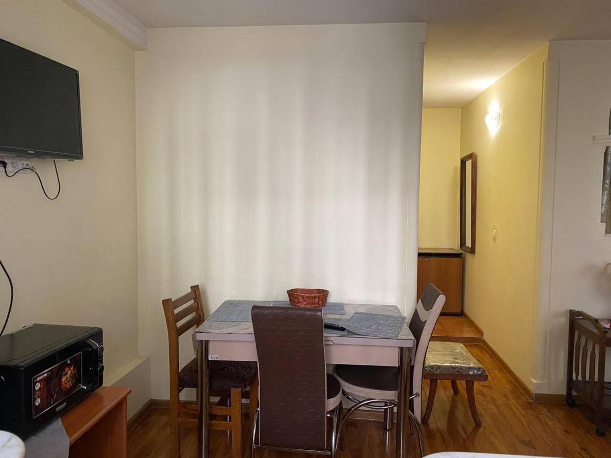 House At Ortachala Tbilisi Exterior foto
